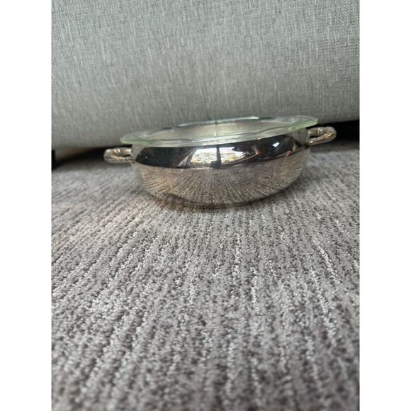 Sheffield silverplated chafing dish with 1.5 quart Pyrex bowl. - Picture 2 of 15
